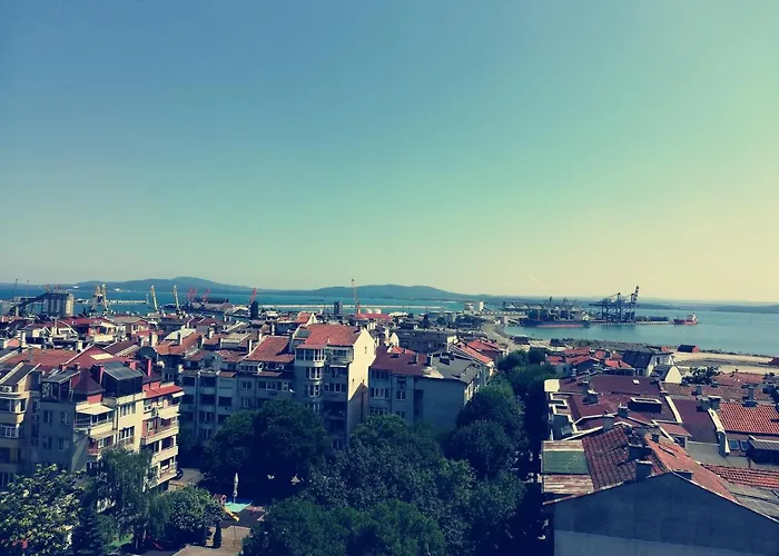 за гости во1 Apartament Burgas City