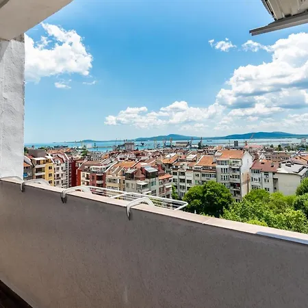 за гости во1 * Μπουργκάς